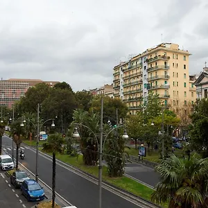 Regina ** Naples