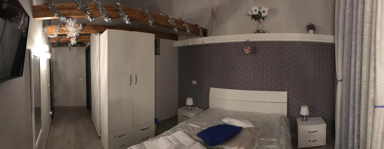 Famigi Bed and Breakfast Νάπολη